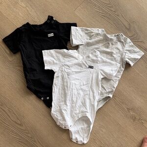 Kith infant Bodysuit Trio - Black, White, Gray
